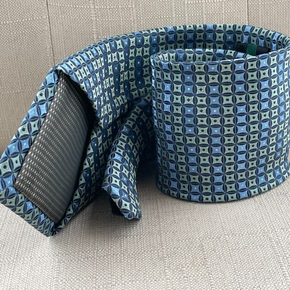 Alexander Julian Colours Men Tie 100% Polyester Necktie - Picture 4 of 8